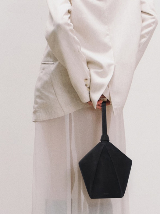 [단독]LYV tote suede bag (Black) 리브토트스웨이드백