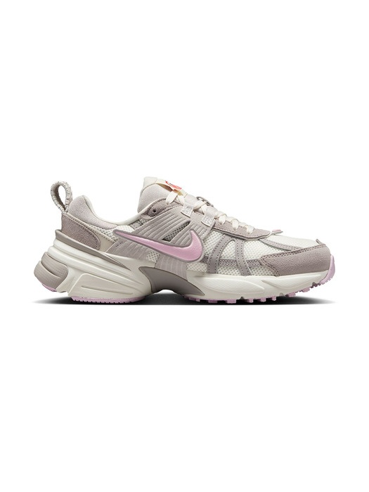 [HV5997-161] W NIKE V2K RUN