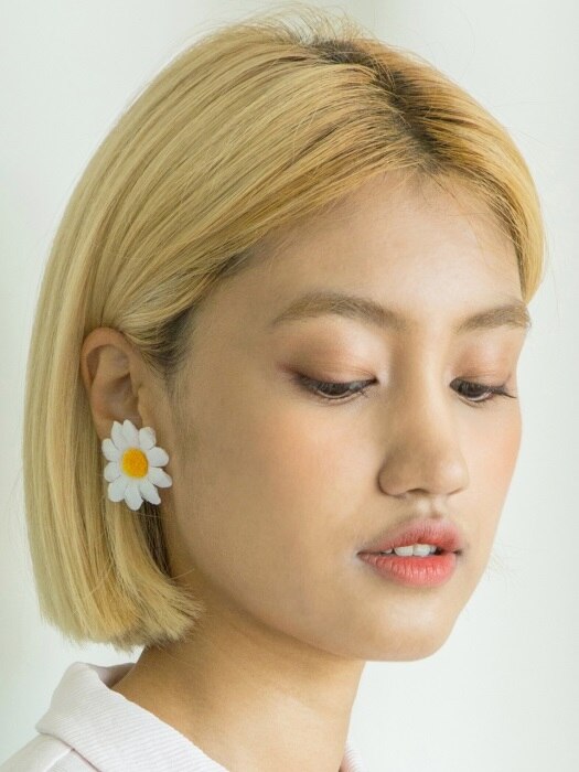 Monstera flower earrings