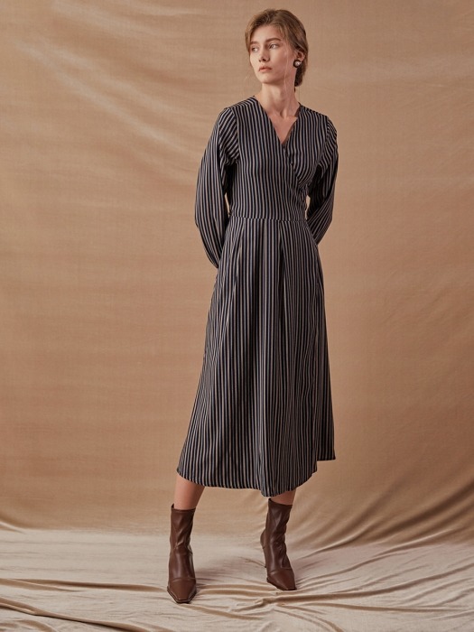 LEAN WRAP DRESS_NAVY