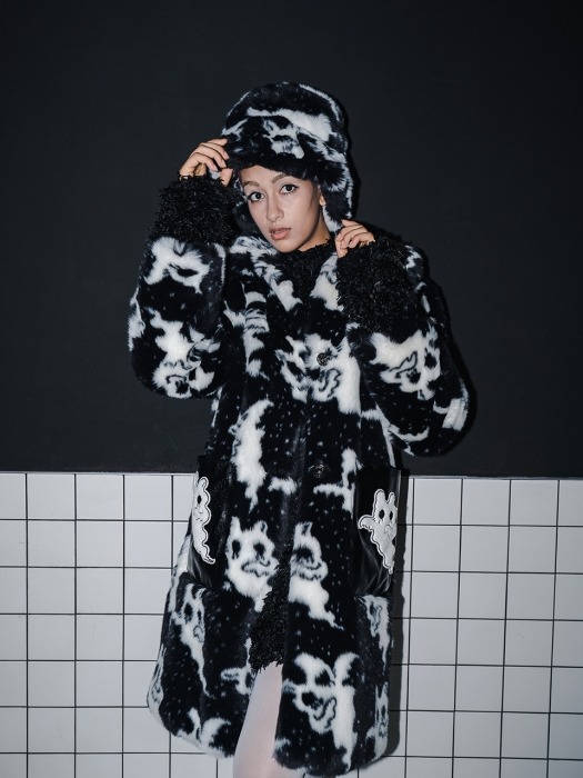 GHOST EMBROIDERY PATCH POCKET FUR COAT 