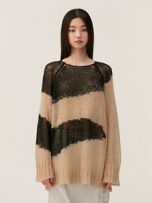ABSTRACT PRINT KNIT TOP, BEIGE