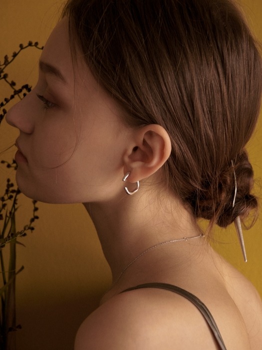 Petal Loop Earring II