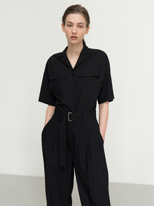 crease pocket short-sleeve jumpsuit (black)