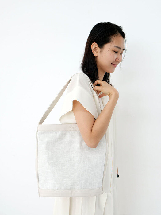 swai shoulder bag - WHITE