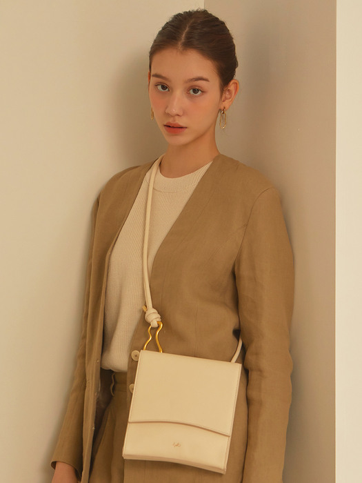 CLAIR SHOULDER BAG [IVORY]