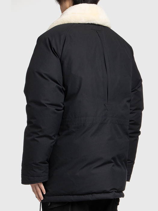 FERNDAIL DOWN PARKA / BLACK