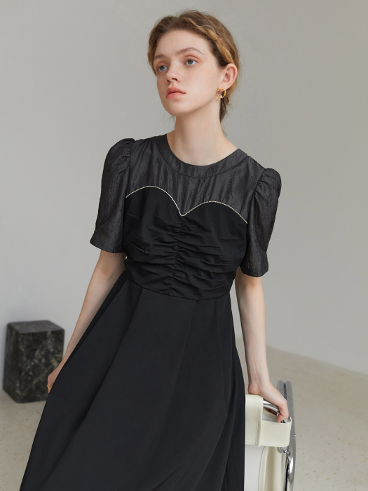 WD connected stitching black dress