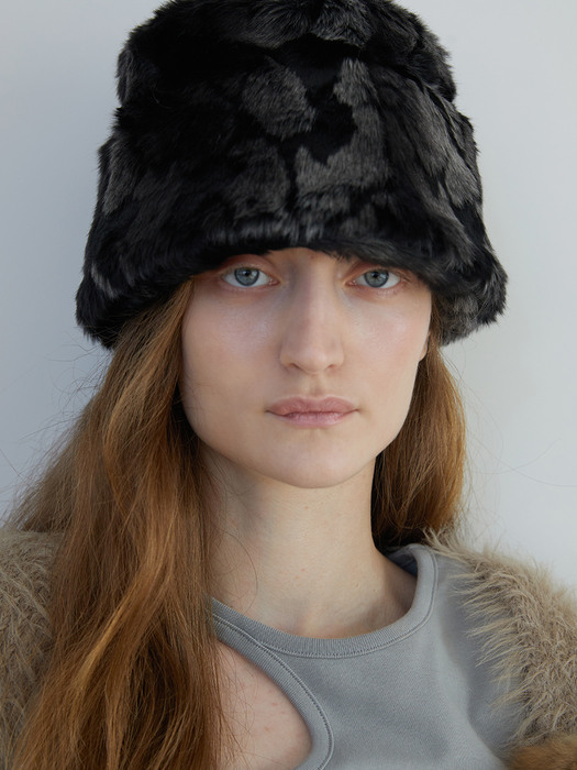 FUR LAMPSHADE HAT_BLACK