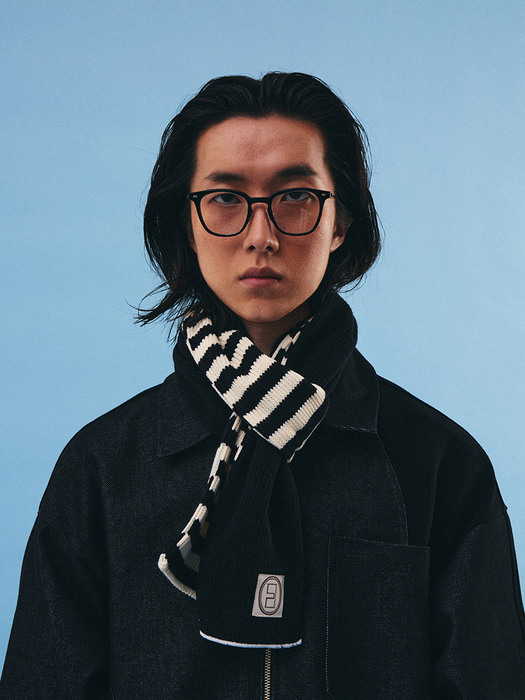 Striped knit muffler / Black ivory