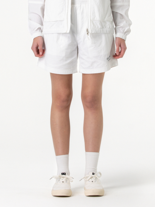 ESSENTIAL WOVEN SHORTS-WHITE