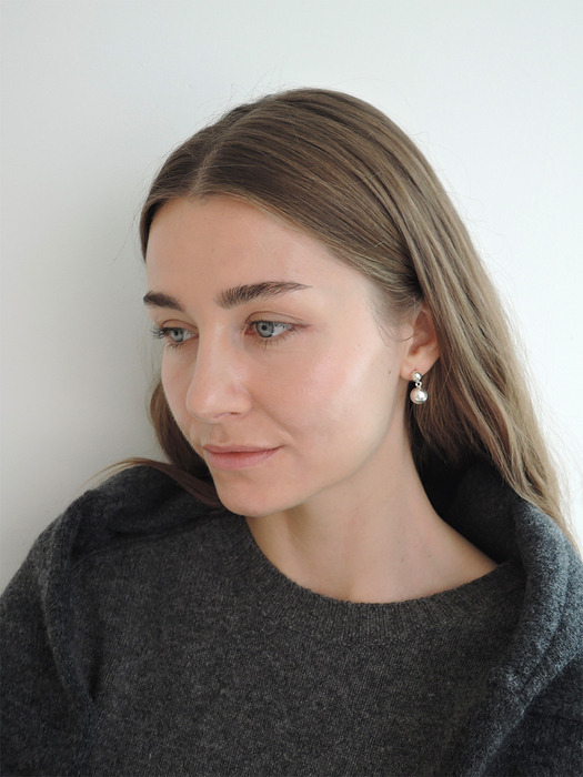 Daria Earrings (Silver) 