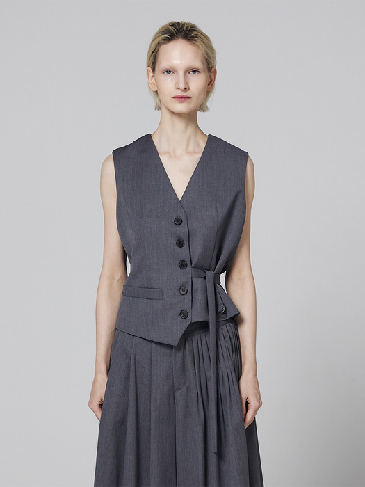 Side strap button vest