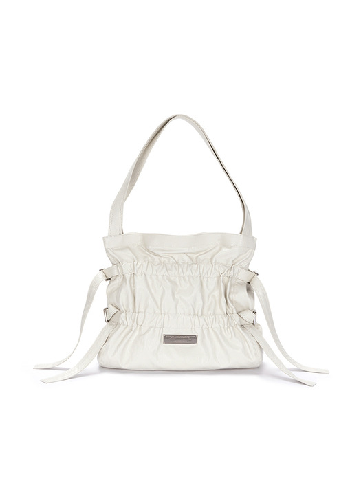 FAUX LEATHER SEASHELL BAG IN IVORY