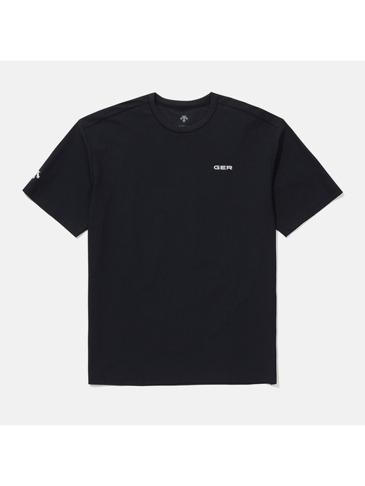 [데상트 공식] SUI 팀 그래픽 트리코트 오버핏 티셔츠 SP223ITS52