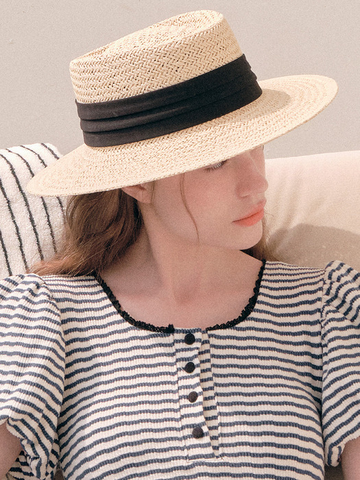 ROLA WIDE RATTAN HAT BLACK