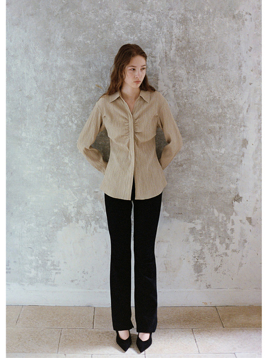 BELL shirring detailed pleats blouse_Beige