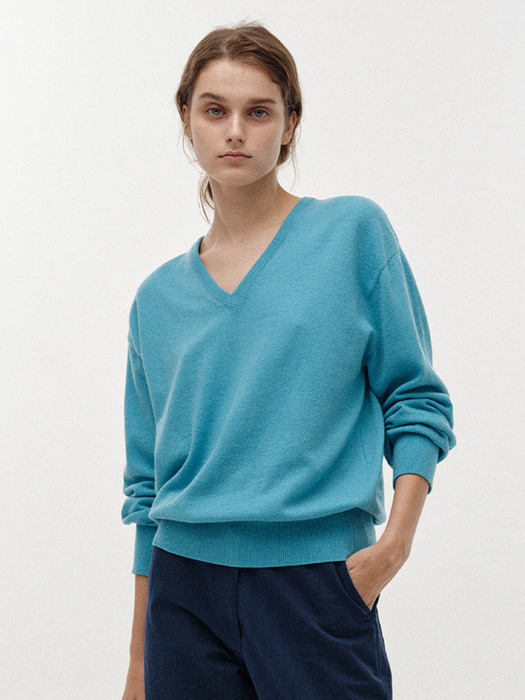 Puno v-neck pullover (Dodger blue)