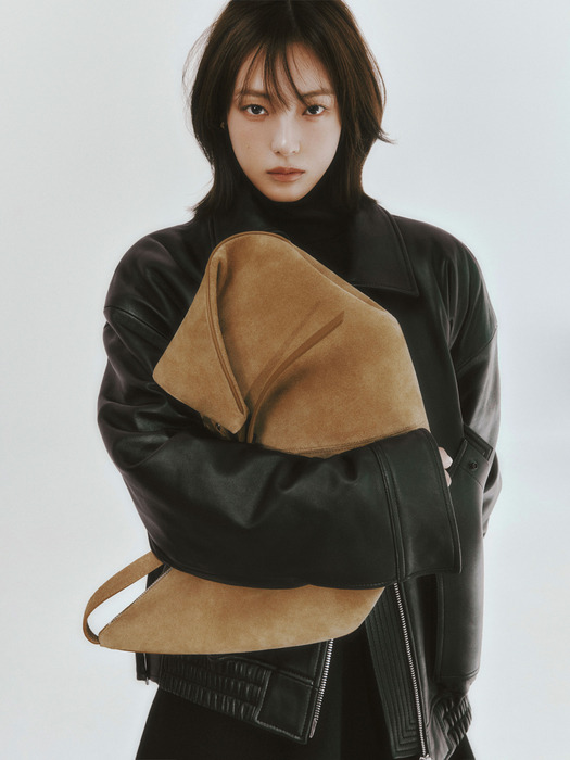 [단독]Mossy Hobo Bag_Suede Sand