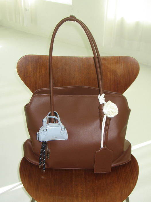 Bowly Mini Charm (Blue)