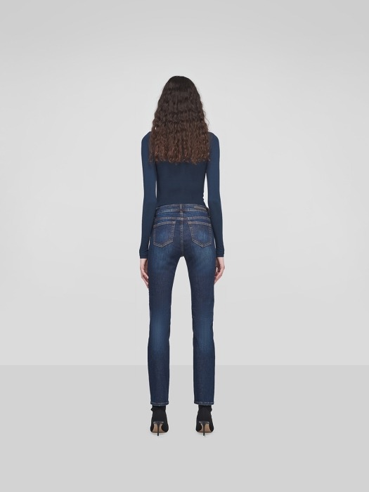 Winter Cozy Straight Indigo Jeans