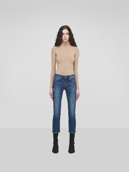 Stonewashed Cropped Jeans