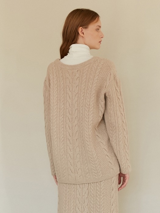 A TWO WAY CABLE KNIT TOP_BEIGE