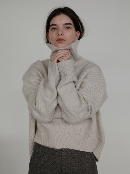 ALL CASHMERE SWEATER (LIGHT OATMEAL)