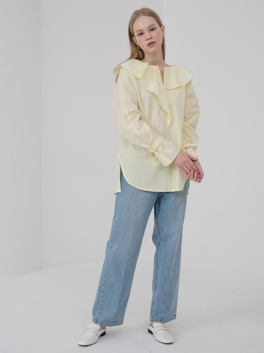 Shirring pointed collar blouse in lemon