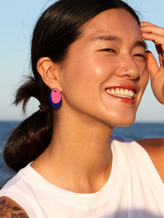 COLOR LAYERED EARRING PINK