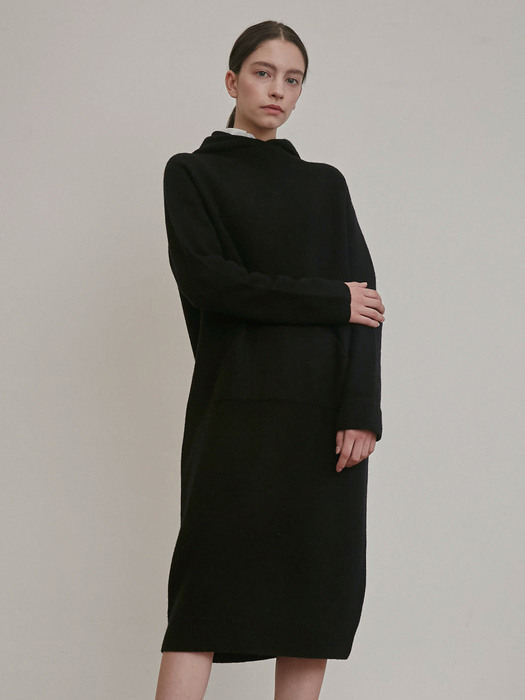 CASHMERE HOODED LONG KNIT DRESS [IVORY] [BLACK]