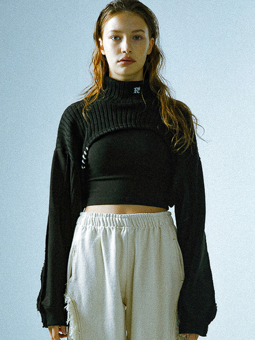 LOGO EMBROIDERY CROP KNIT - BK