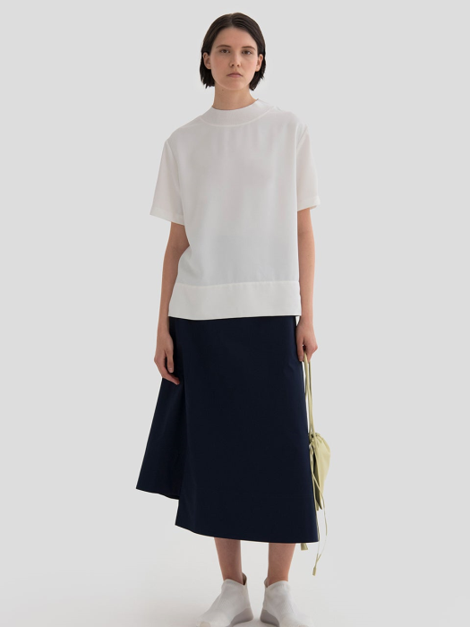 LIGHT ASYMMETRIC SKIRT (NAVY) 213-BC73CSI-201