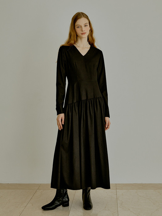 Above unbalance dress (black)