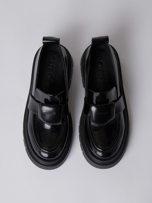 Glossy walker loafer(black)_DG1DA22510BLK