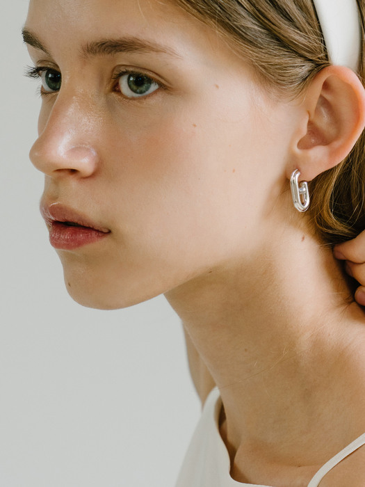 Shadow Arch hoop Earring