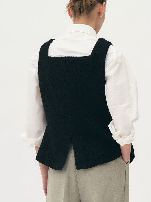 Single square wool boucle-tweed vest (Black)
