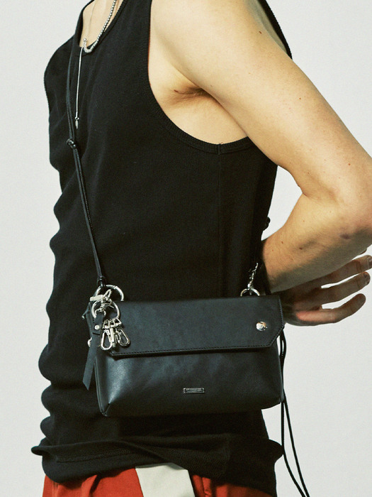 piping leather strap flap bag & utility key ring black
