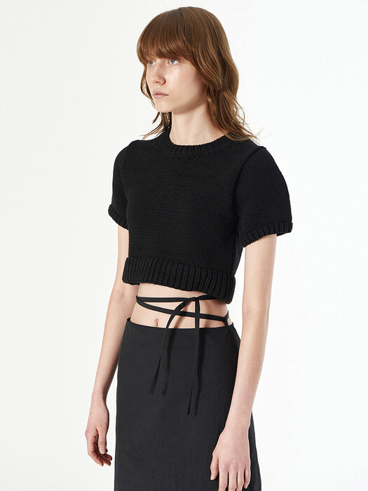 SHORT SLEEVE HAND KNITTING TOP (black)