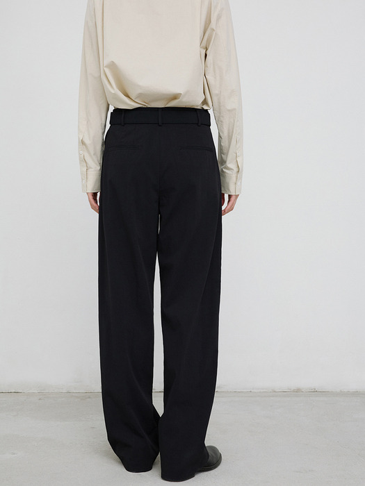 BELTED TUCK WIDE PANTS _ D/NAVY