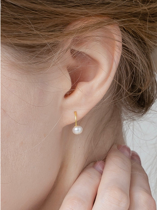 Silver Pearl Soir Earrings