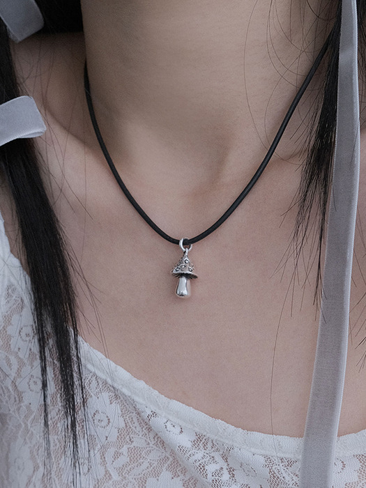 Heart mushroom necklace(leather strap)