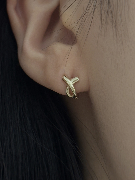 14k Le earrings