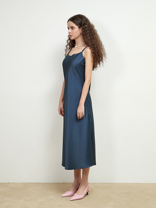 슬림 새틴 드레스 네이비블루 (패드 내장형) 1NZB403