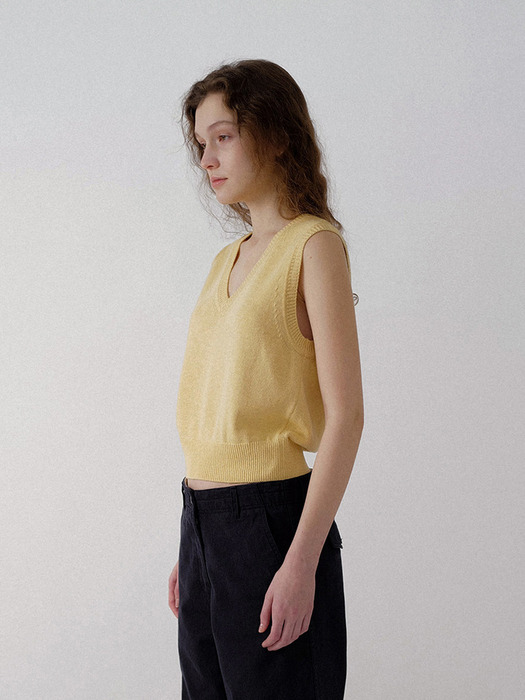 Basic v-neck slipover (Yellow)