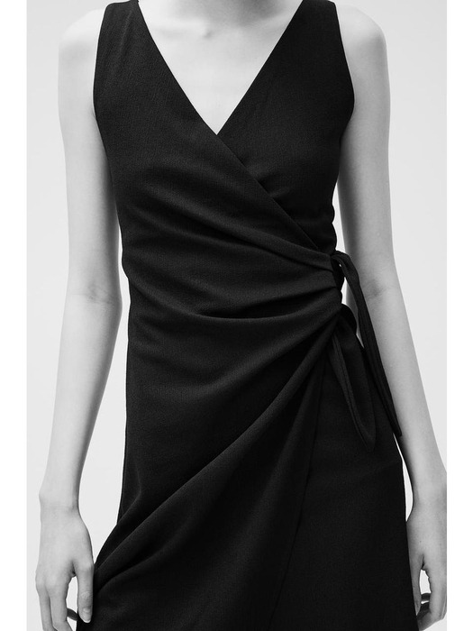 텍스처 랩스타일 드레스 블랙 1210941001