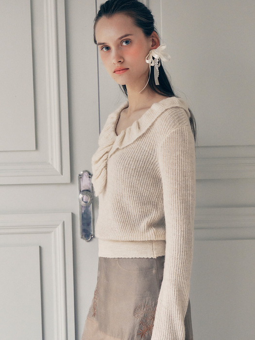 FRILL COLLAR KNIT IVORY