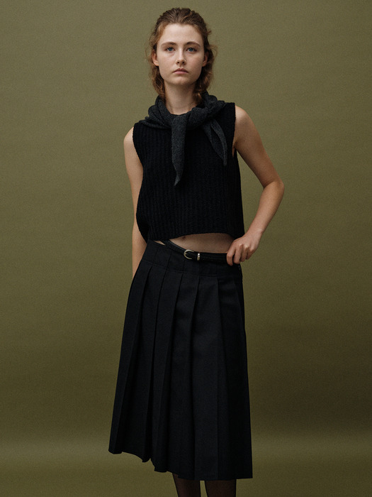 Wool pleated skirt (Black)