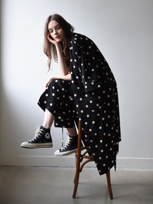 W PJM Long Robe _ Black dots