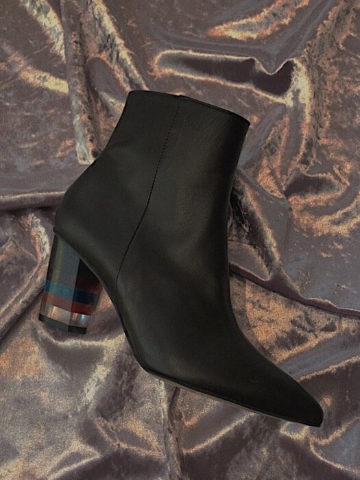 blue red point heel ankle boots (Brown)